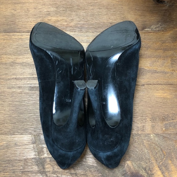 Nine West Black Suede Pointed Toe Heels - Picture 7 of 8